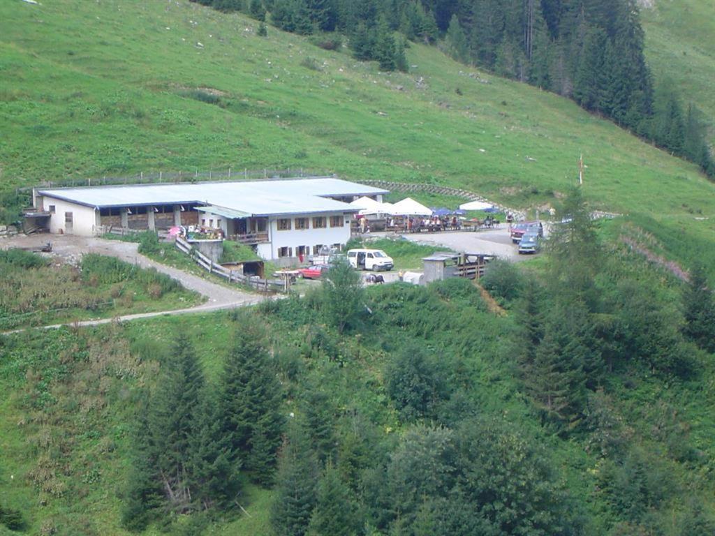 Villa Haus Laerchenhof à Holzgau Extérieur photo